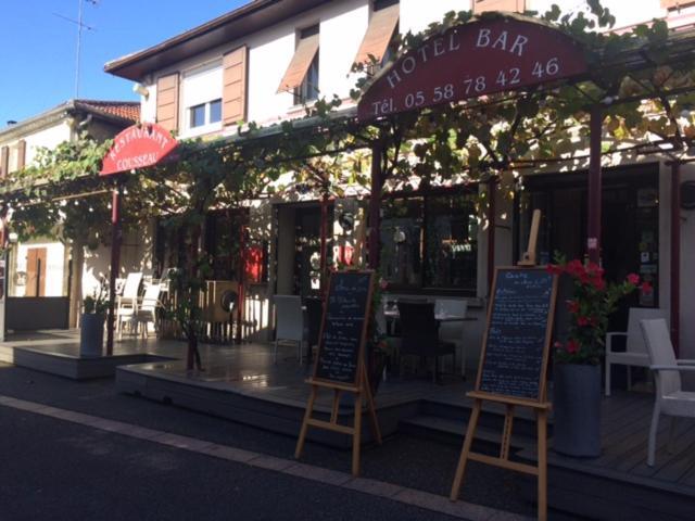 Hotel Restaurant Cousseau Parentis-en-Born Exterior photo